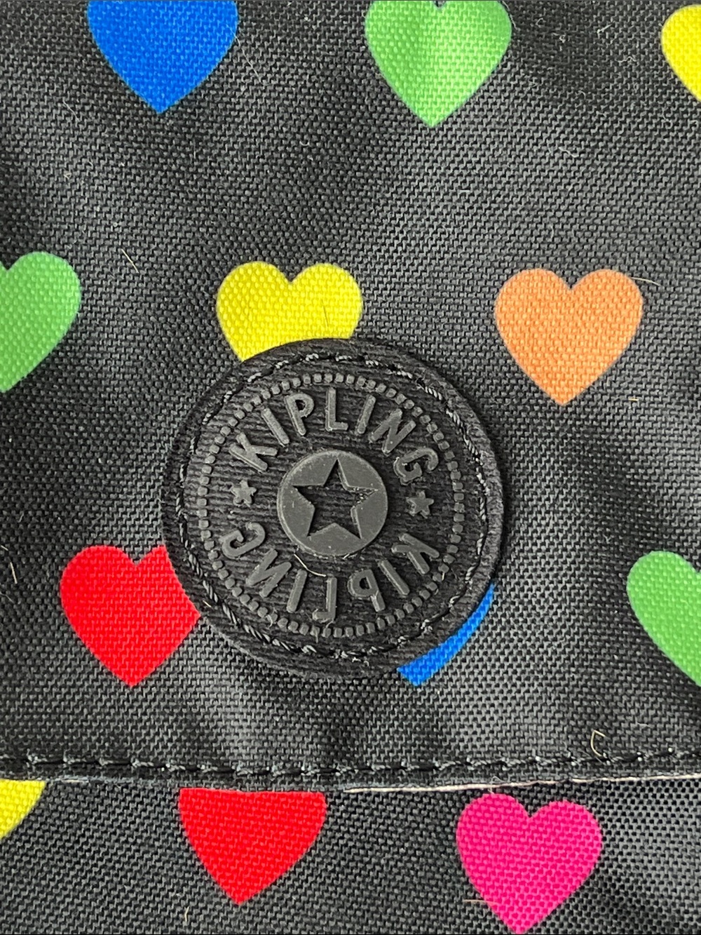 Kipling Wild Hearts Crossbody Black with Rainbow Heart Print Monkey Keychain NWT - Picture 3 of 10